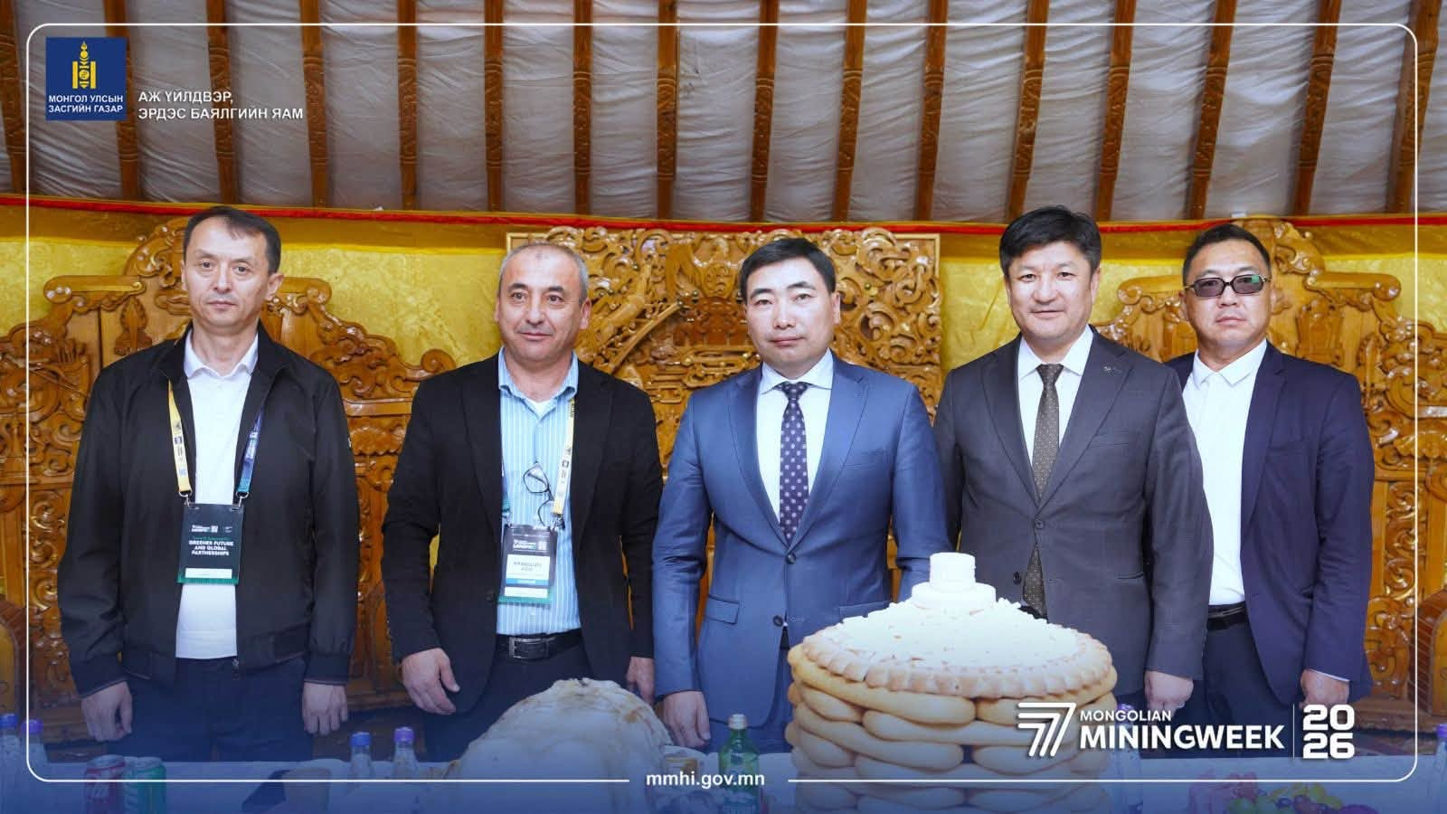 Хөрөнгө оруулагч, харилцагч байгууллагуудын төлөөллийг хүлээн авч уулзлаа